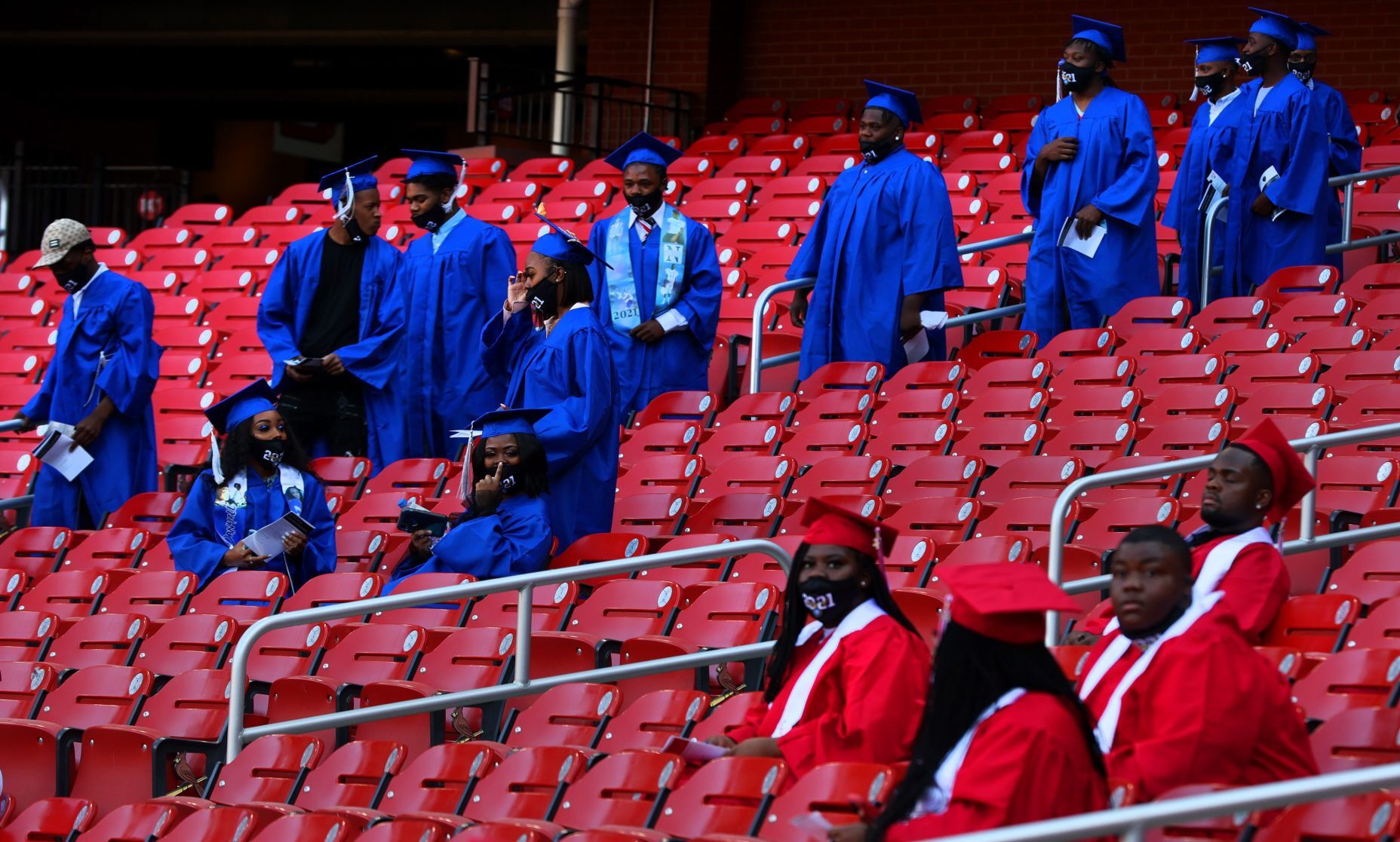 SLPS hold graduation ceremonies at Busch Stadium